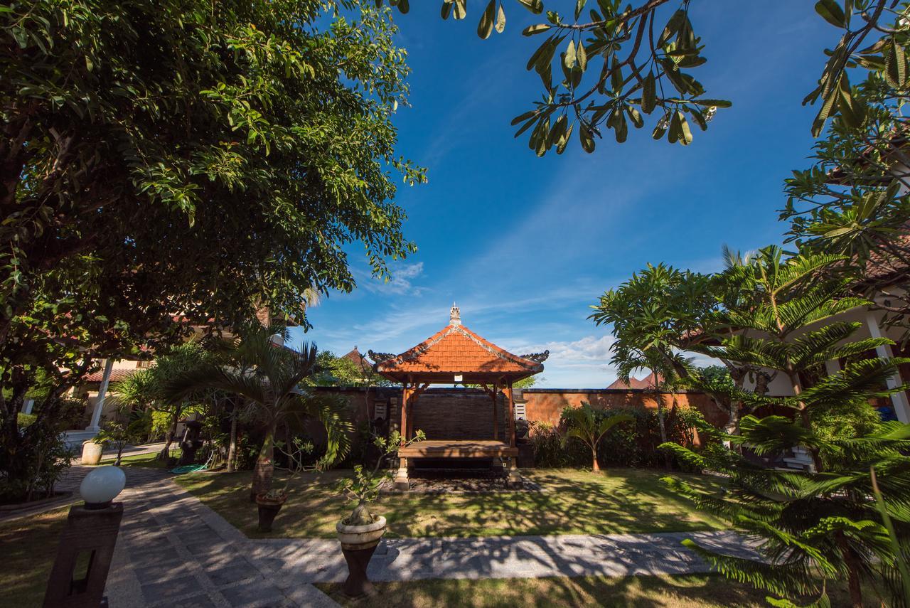 Puri Nusa Beach Hotel Lembongan Exterior foto